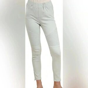 Women’s Umgee Washed Motto Jeggings With Pintuck & Zipper Detail Size Large NWT